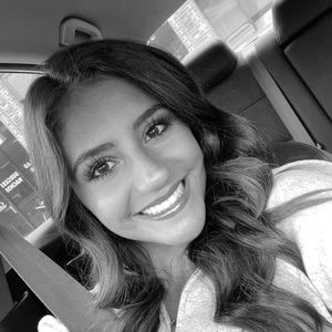 Meet your Posher, Lexi